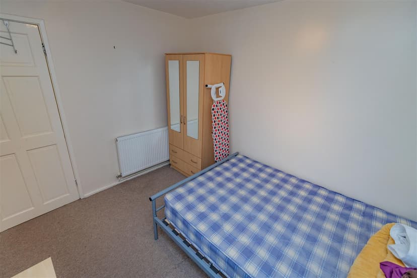 55, Roman Way - Image 9