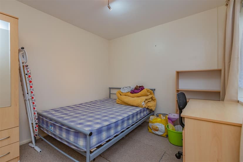 55, Roman Way - Image 8