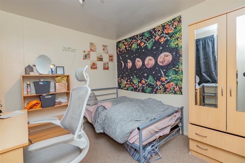 55, Roman Way - Image 7