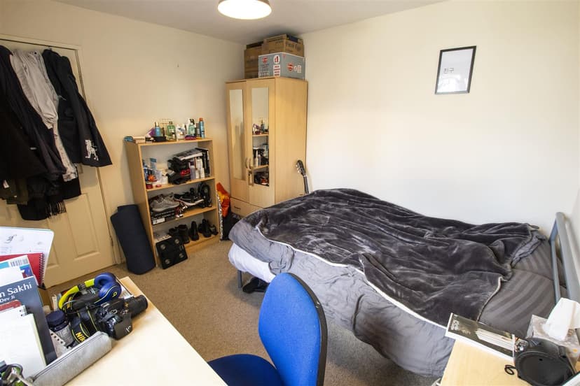 Sir Harrys Road - Image 14