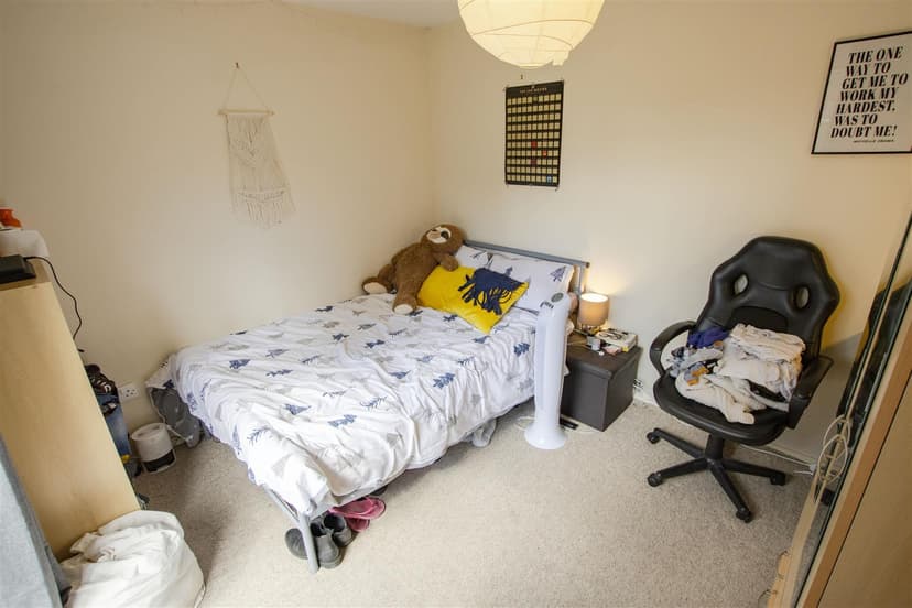 Sir Harrys Road - Image 11