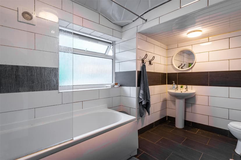 Quinton Road - Image 12