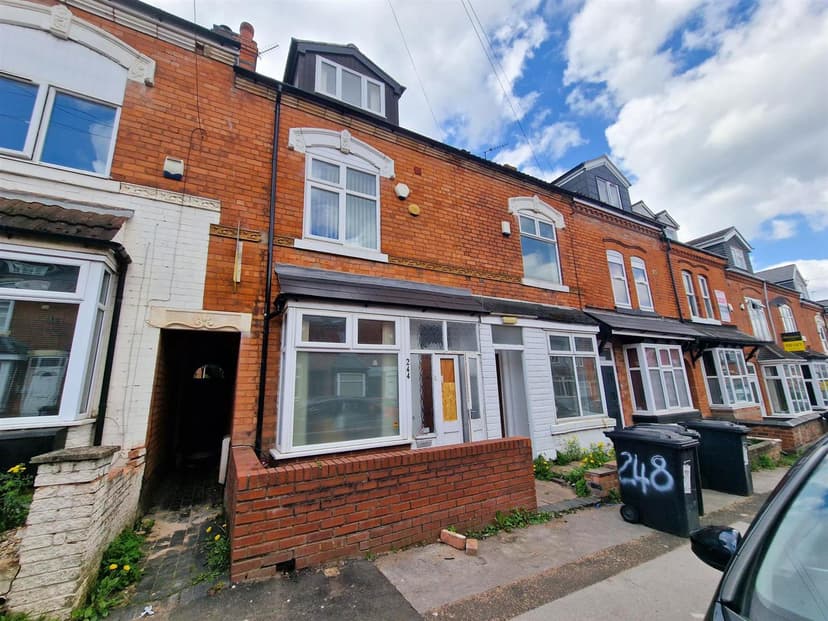 244, Hubert Road - Image 14