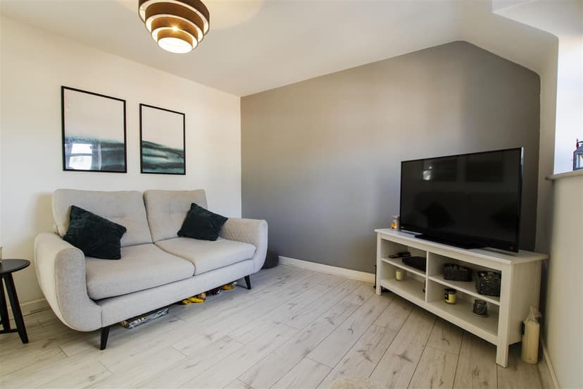 Apartmen, Escelie Way - Image 11