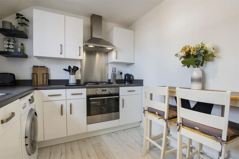 Apartmen, Escelie Way - Image 6