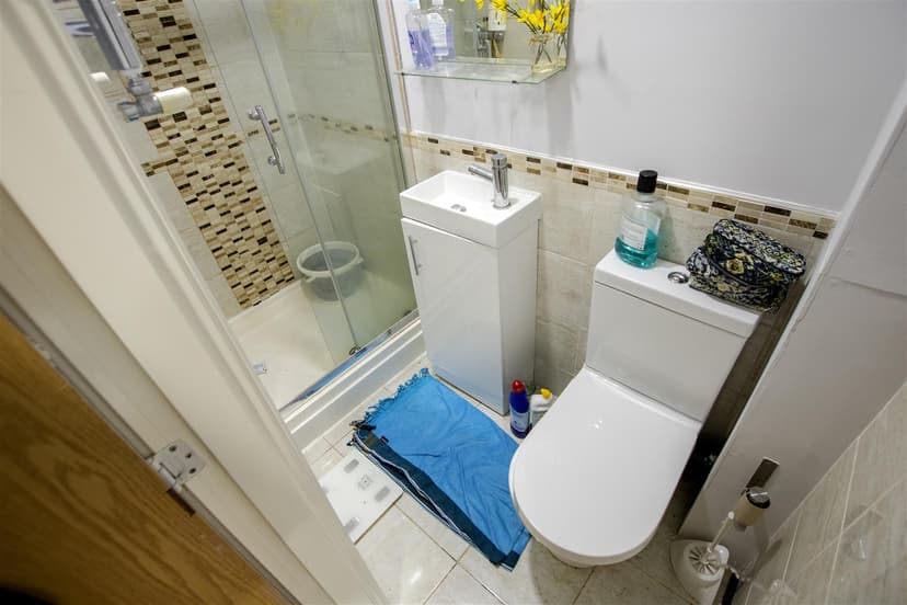 40, Teignmouth Road - Image 1