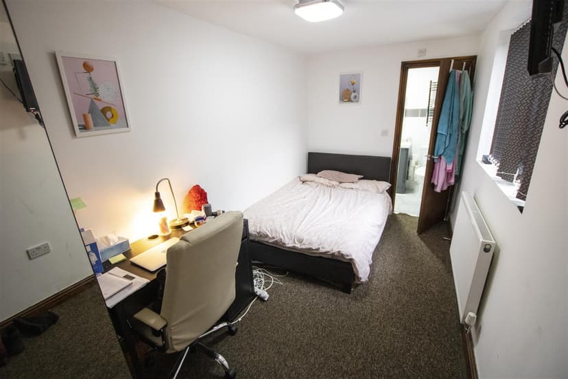 242, Heeley Road - Image 13