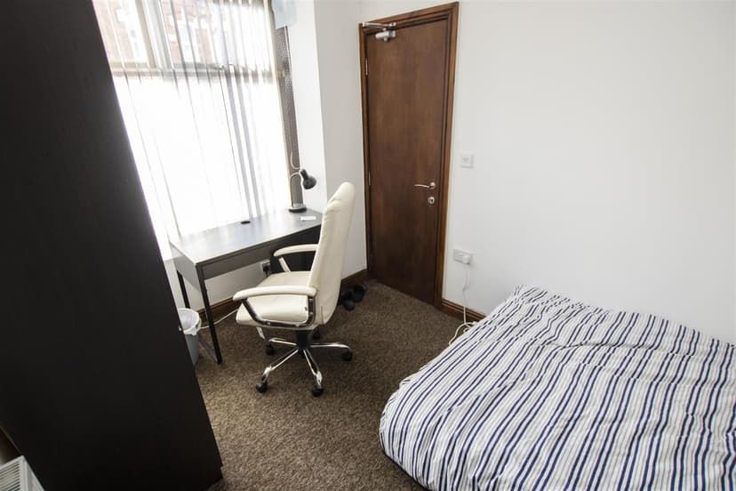 242, Heeley Road - Image 11