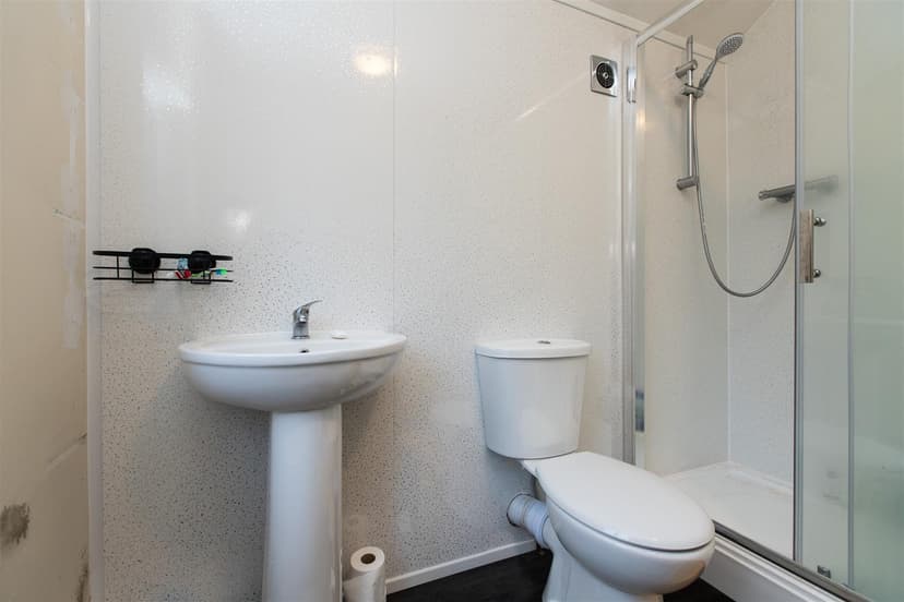 26, Umberslade Road - Image 3