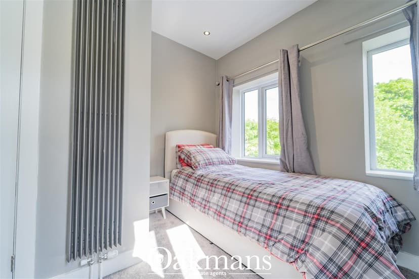 Summerfield Crescent - Image 11