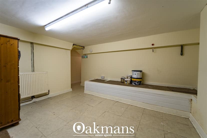 Summerfield Crescent - Image 1