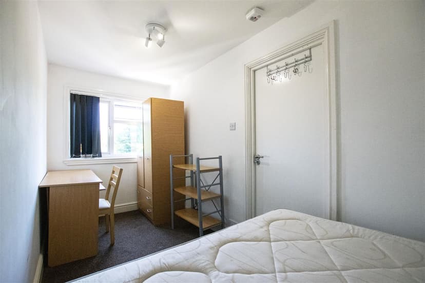 151, Heeley Road - Image 7