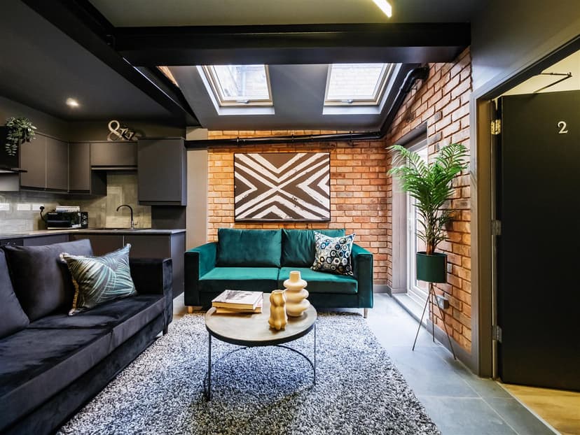 Room 6, 666 Pershore Road - Image 7