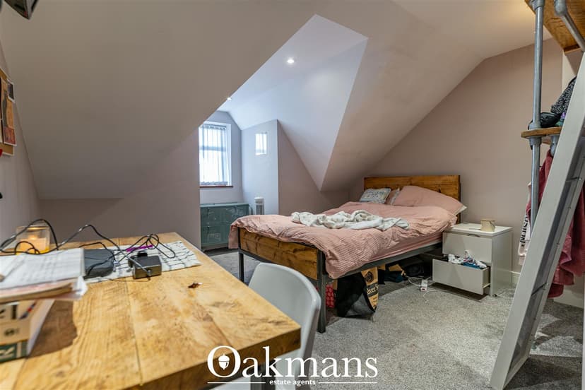 25A, Harold Road - Image 9