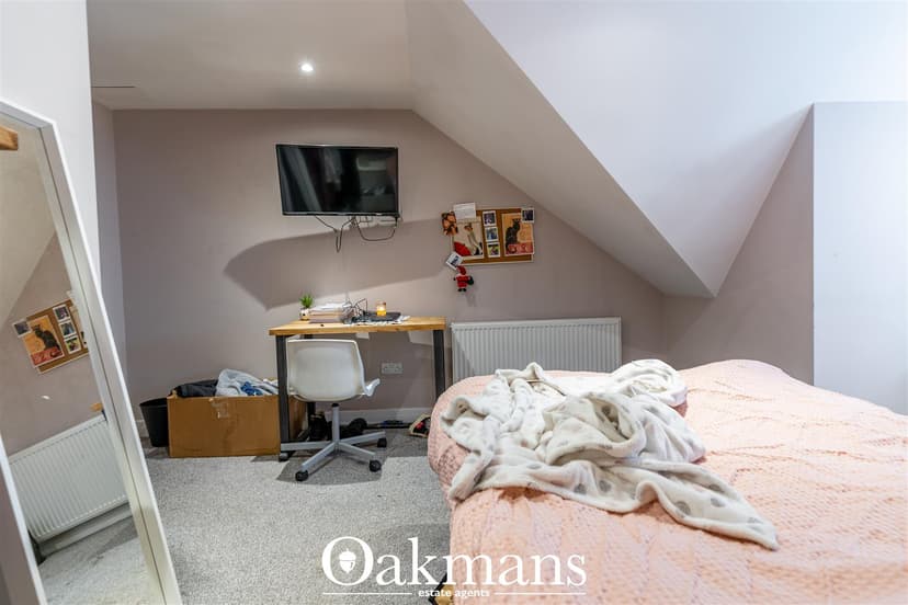 25A, Harold Road - Image 6