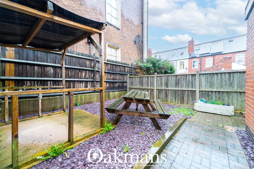 25A, Harold Road - Image 21