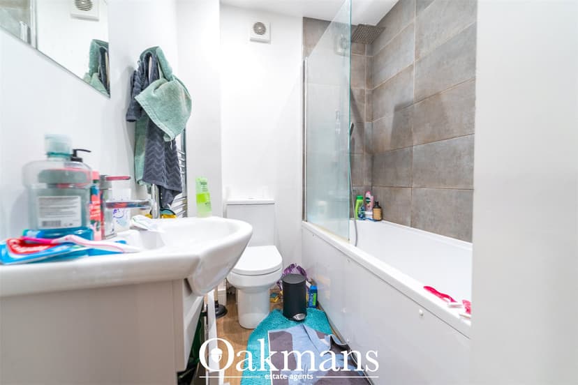 25A, Harold Road - Image 15