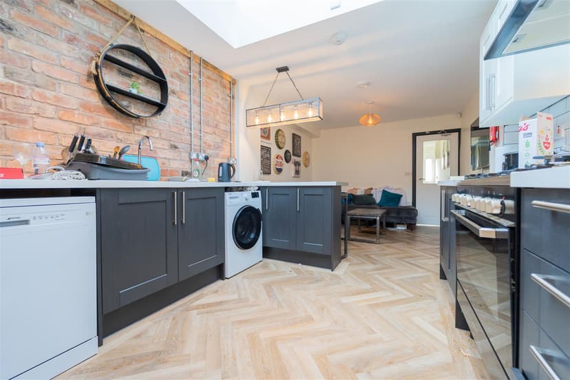 9, Daisy Road - Image 18