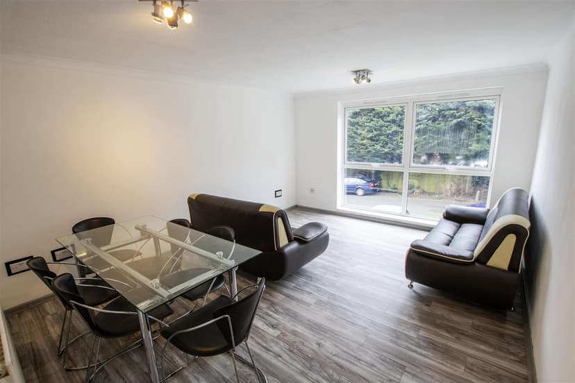 18, Seymour Close - Image 7