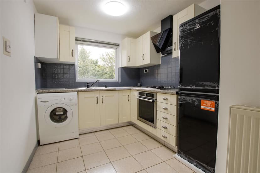 18, Seymour Close - Image 6