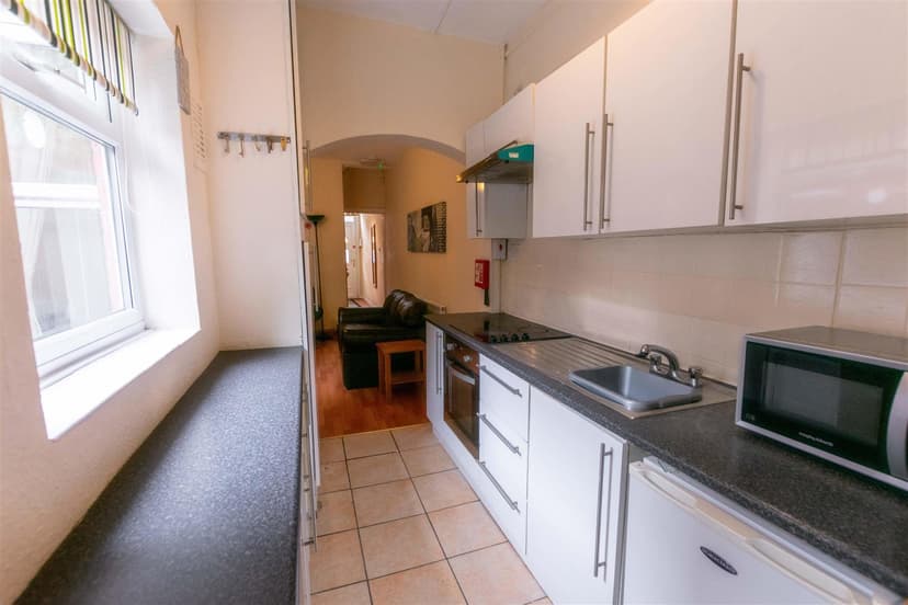 42, George Road - Image 12