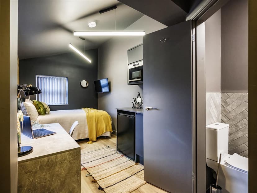 Room 1, 666 Pershore Road - Image 23