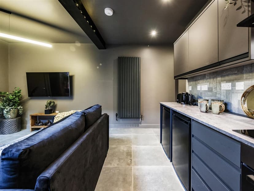 Room 1, 666 Pershore Road - Image 6