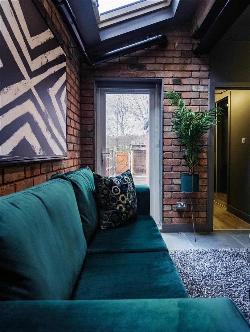 Room 1, 666 Pershore Road - Image 4