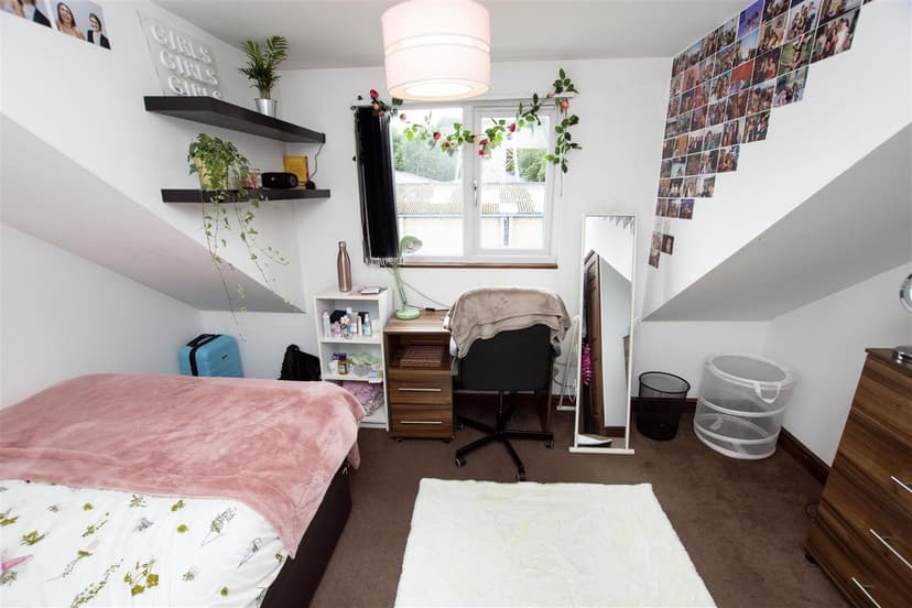 141, Heeley Road - Image 8