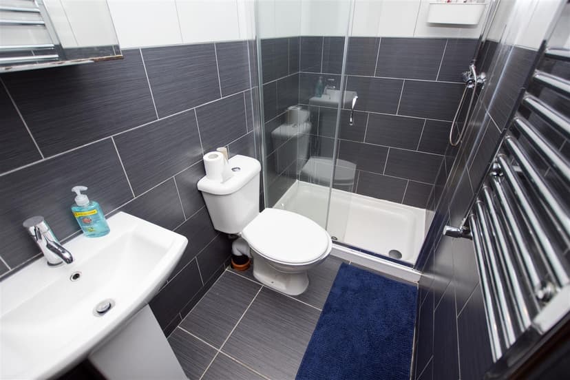 141, Heeley Road - Image 2