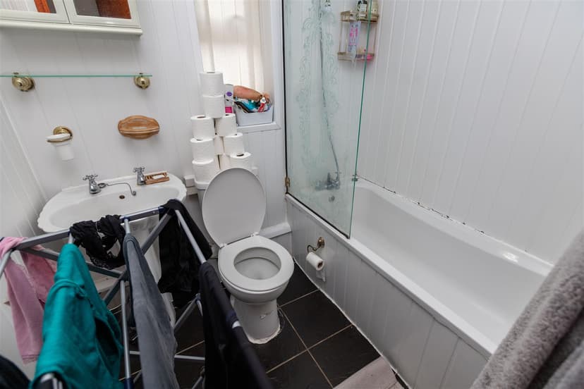 10, Frederick Road - Image 1