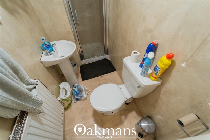 20, Luton Road - Image 2