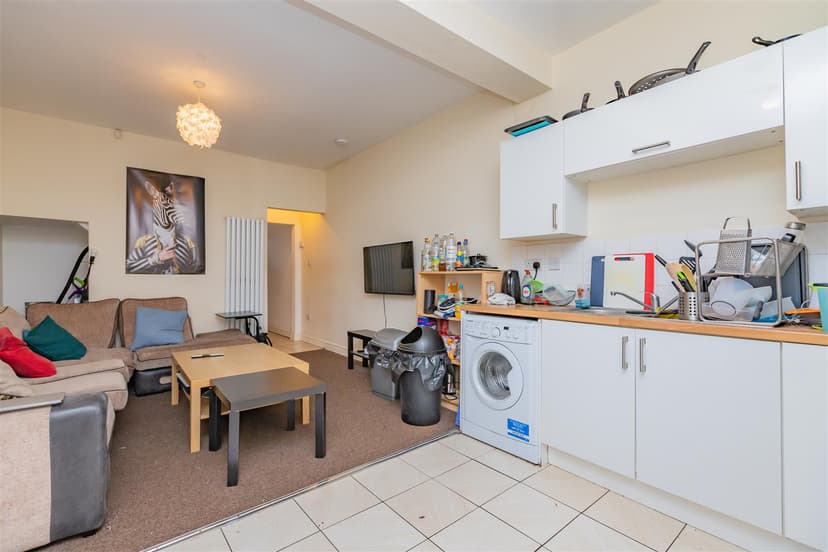 145, Dawlish Road - Image 15