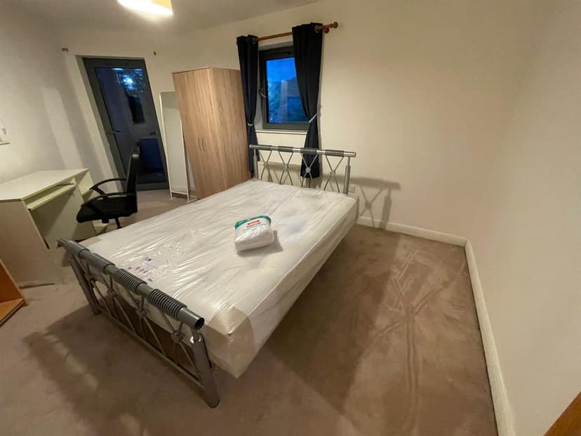 Apartment 5, Bournbrook Court, Bristol Road - Image 7