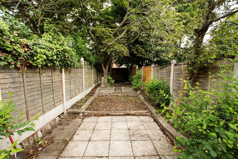 Winnie Road - Image 1