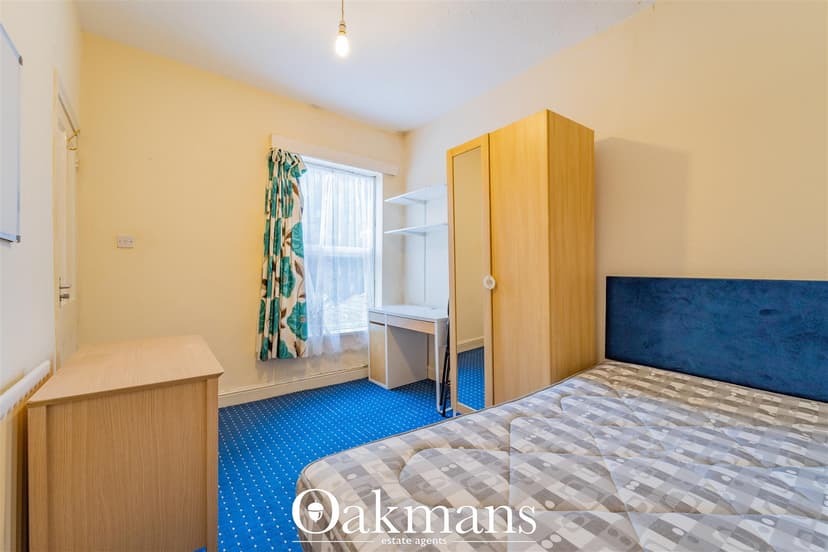 Room 4, 75 Westminster Road - Image 8