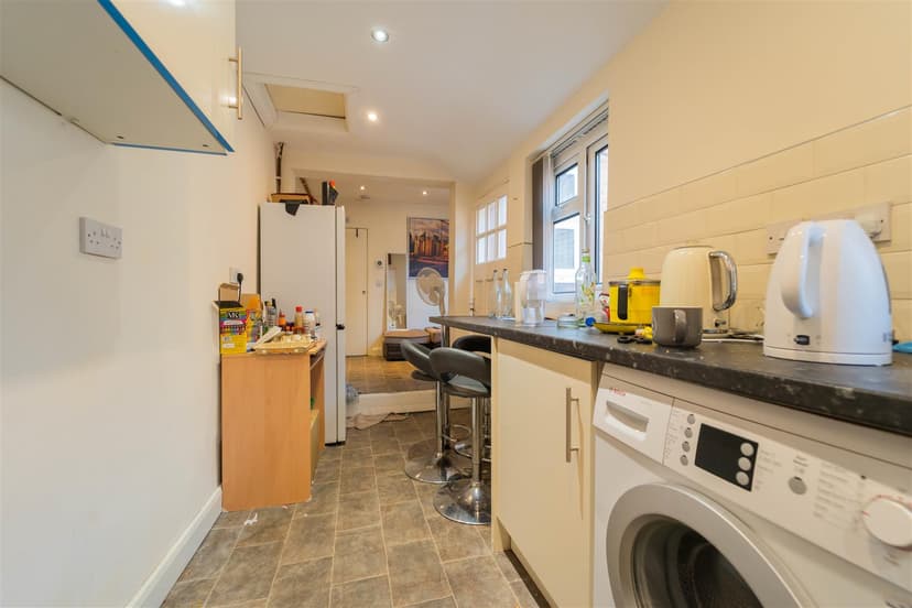 39, Dawlish Road - Image 14