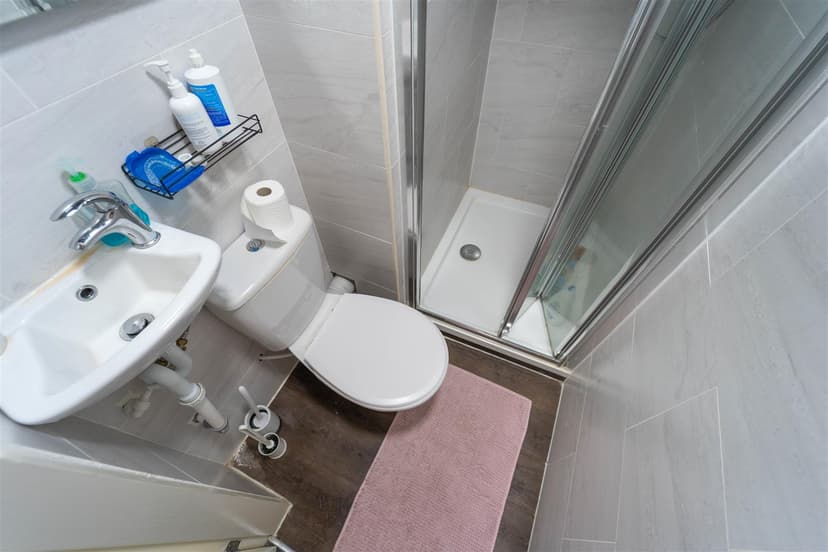 39, Dawlish Road - Image 13