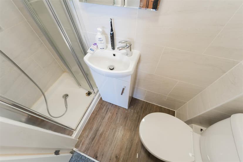 39, Dawlish Road - Image 10