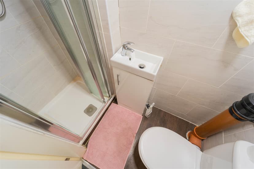 39, Dawlish Road - Image 4