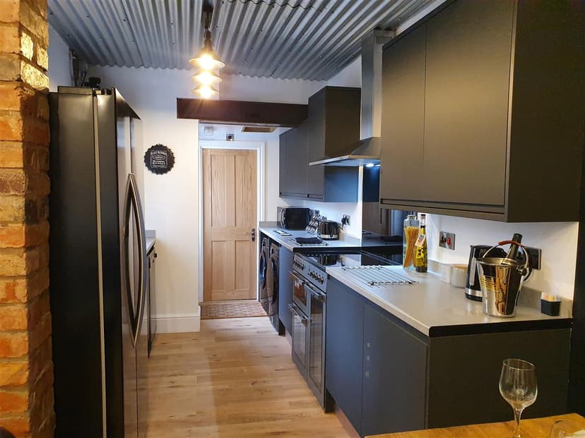 2, Eldon Road - Image 13