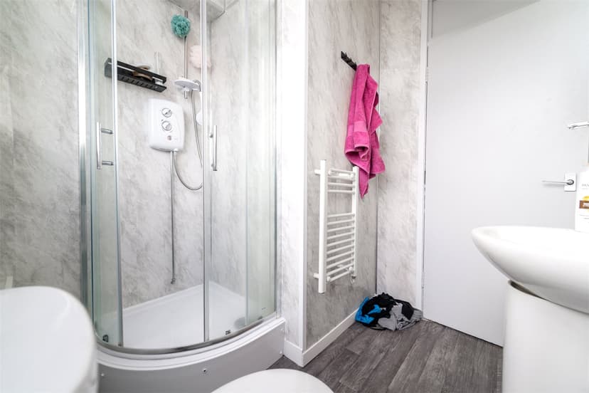 Flat A, 113-115 Holloway House, Holloway Head - Image 15