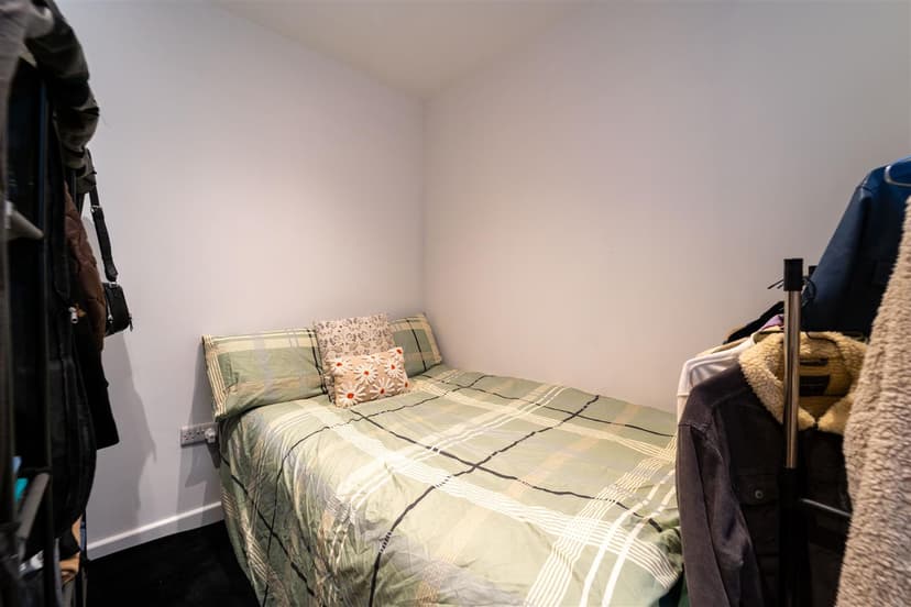 Flat 1, Oak Tree Lane - Image 5