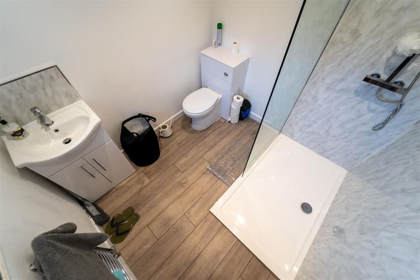 Flat 1, Oak Tree Lane - Image 3