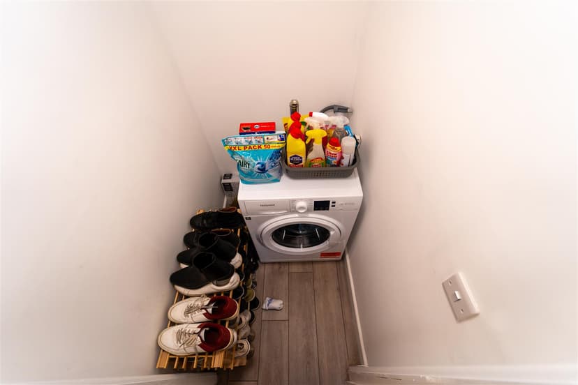 Flat 1, Oak Tree Lane - Image 2