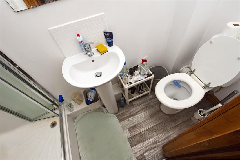 Heeley Road - Image 9