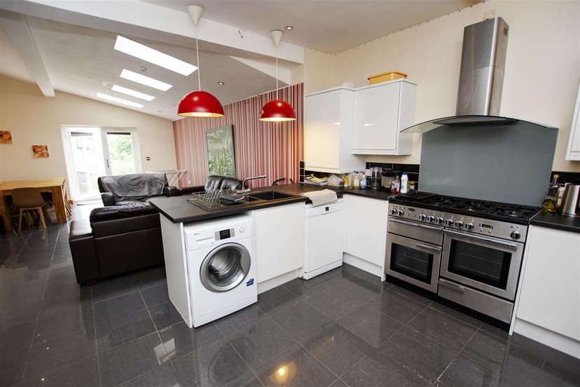 Heeley Road - Image 2