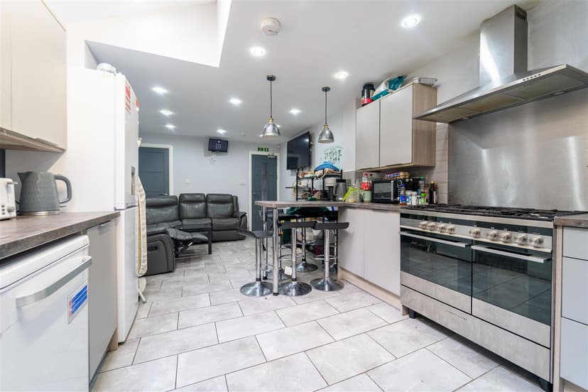 3, Dawlish Road - Image 15