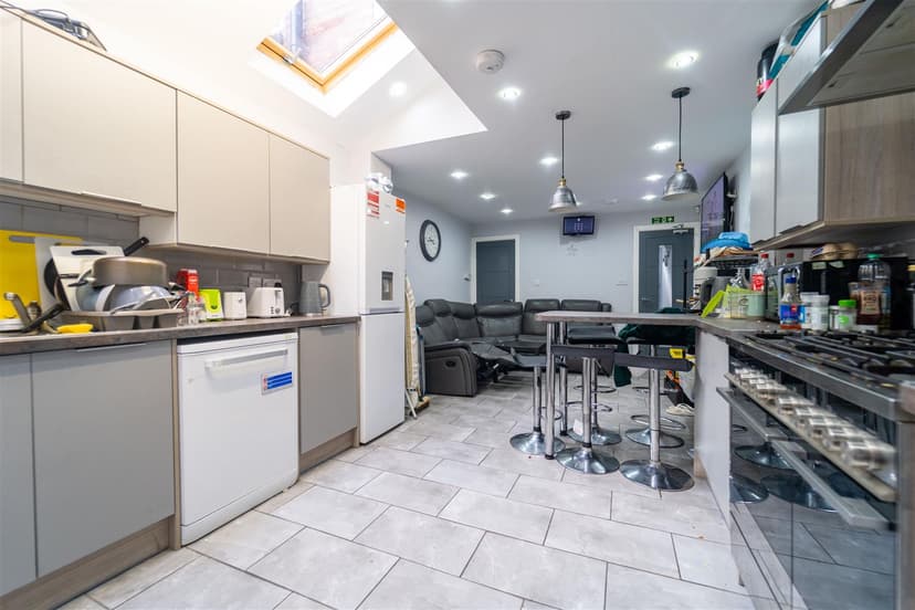 3, Dawlish Road - Image 14