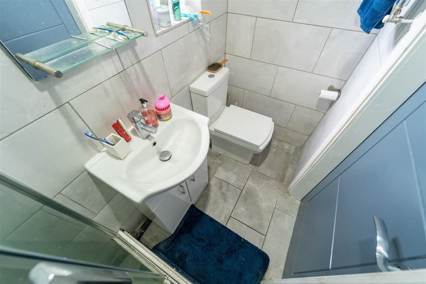 3, Dawlish Road - Image 5